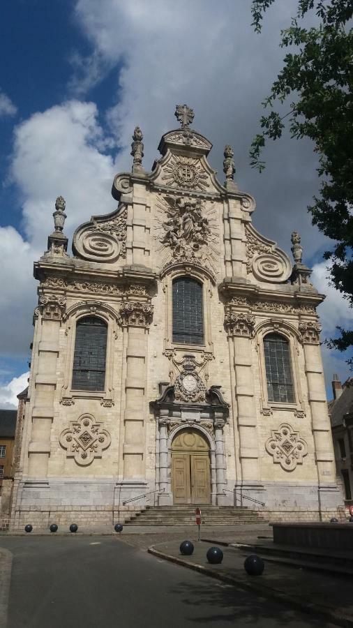 Apt 8 Du Temple Hypercentre & Parking Apartment Cambrai Bagian luar foto